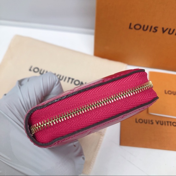 Sold Louis Vuitton Zippy Vernis Monogram wallet - Picture 4 of 16